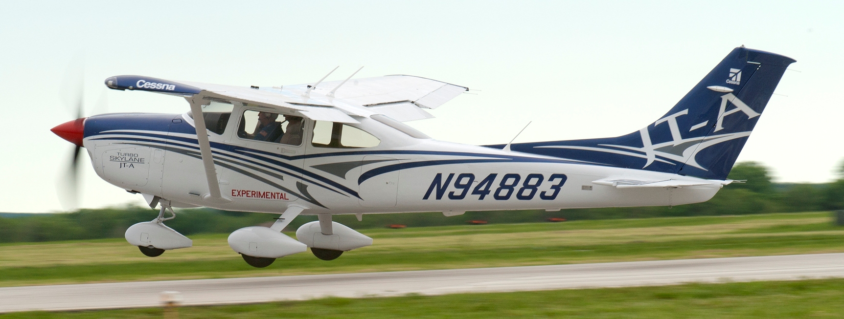 Cessna Turbo Skylane JT-A Takes First Production Flight