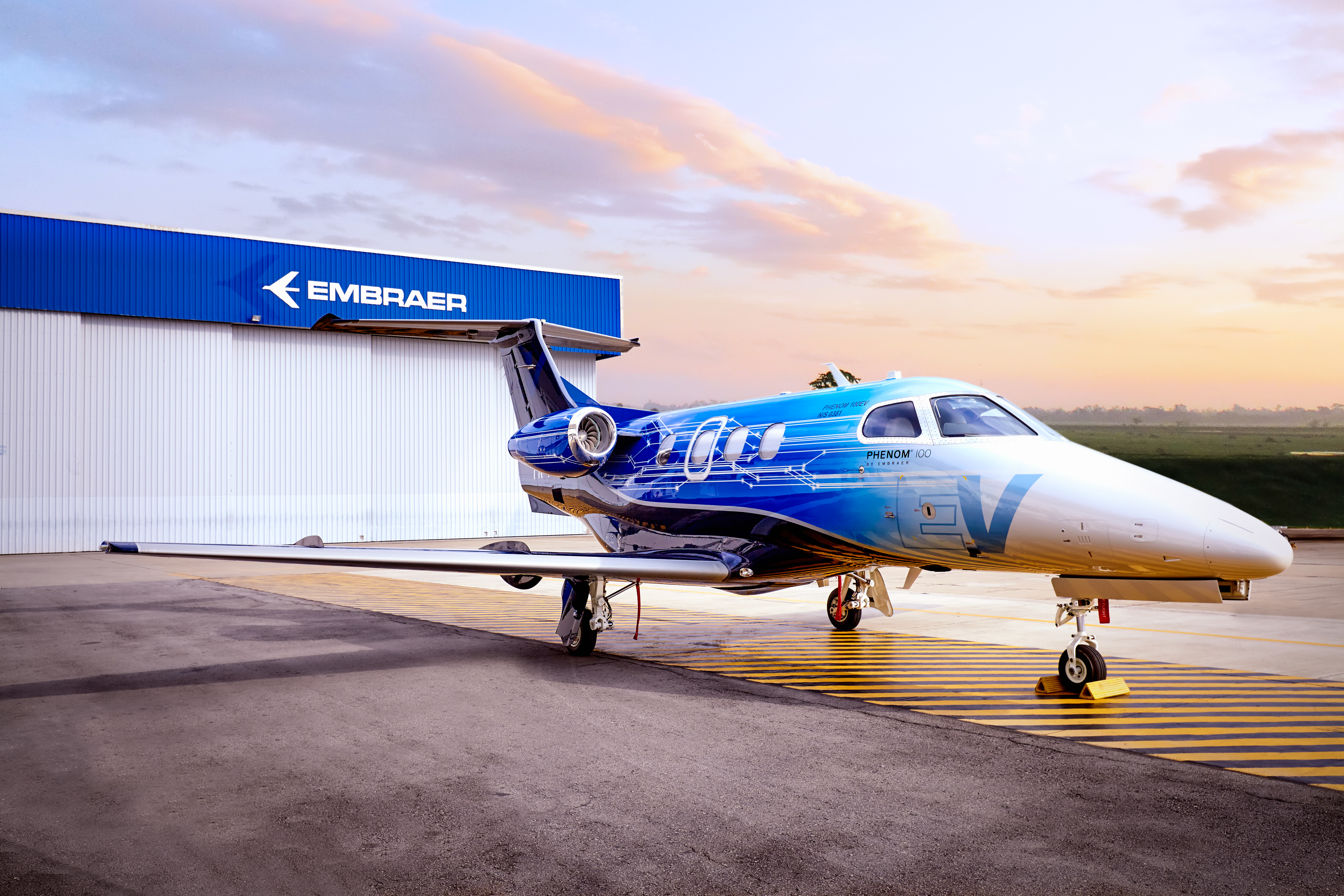 Embraer Phenom 100EV Makes EBACE Debut | The JetAv Blog