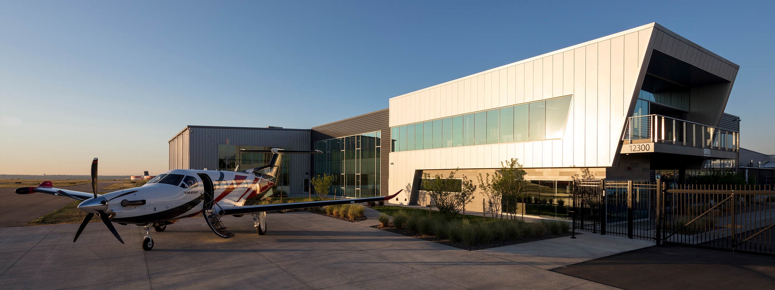 Pilatus Opens New PC-12 NG and PC-24 US Completions Facility in Broomfield, Colorado | JetAv News
